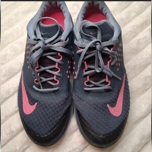 Nike FS Lite Run 2 Vintage Retro - Like New - Size 8